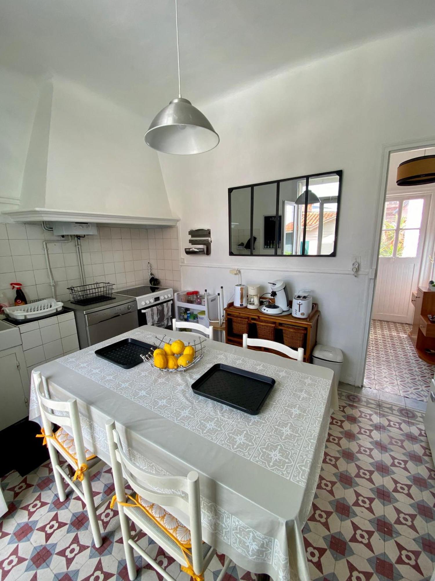 Grand Appartement En Centre Ville Avec Terrasse Perpignan Eksteriør billede