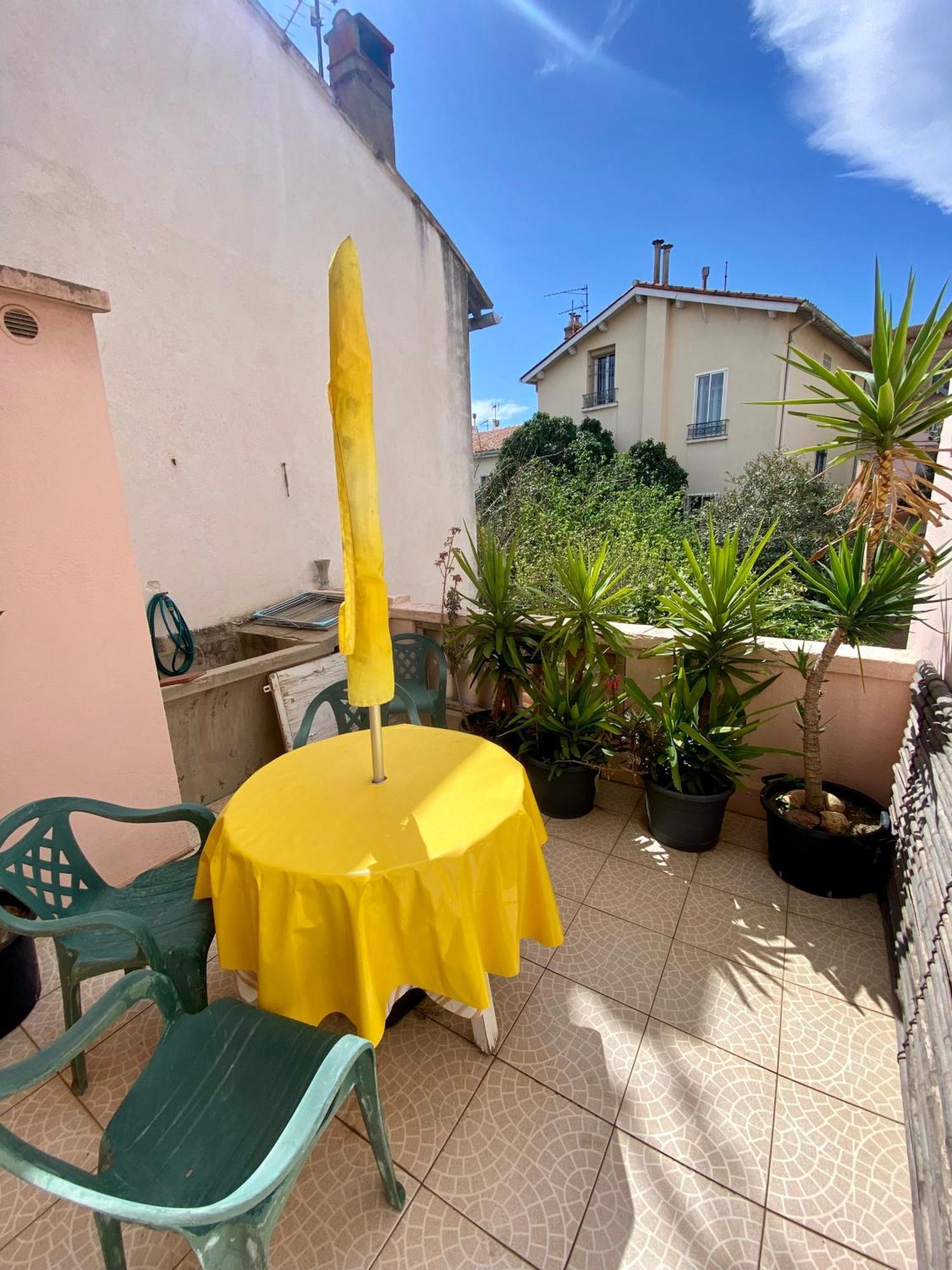 Grand Appartement En Centre Ville Avec Terrasse Perpignan Eksteriør billede